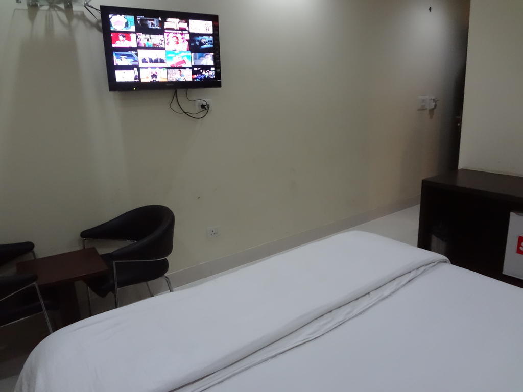 Hotel Siam International Delhi  Eksteriør bilde
